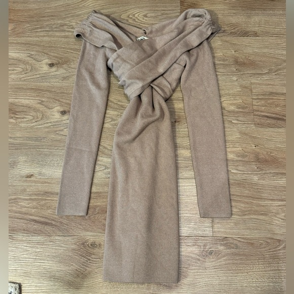 Abercrombie & Fitch Dresses & Skirts - Abercrombie Sweater Dress